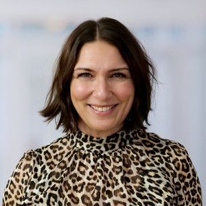 Portrait Seriban Jöhnk, Albertinen Wirbeläulenzentrum, Chefarztsekretariat, Team, Standort Albertinen Krankenhaus